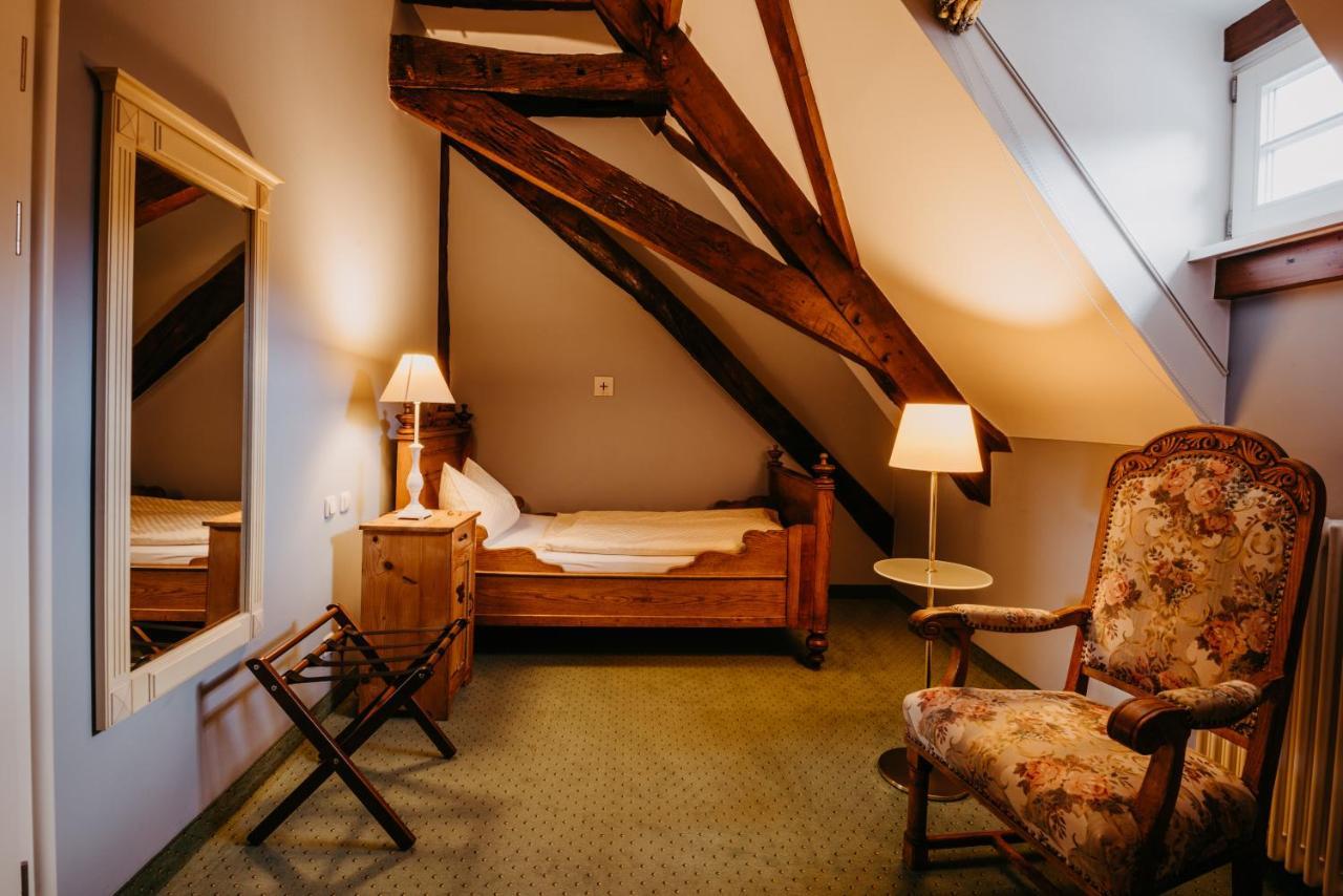Schloss Gehrden 4* Gehrden (North Rhine-Westphalia)