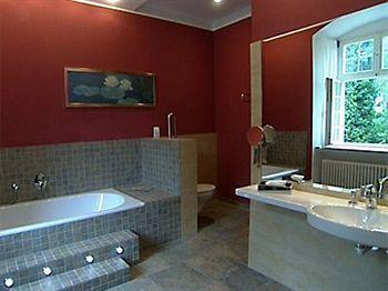 Hotel Schloss Gehrden 4*